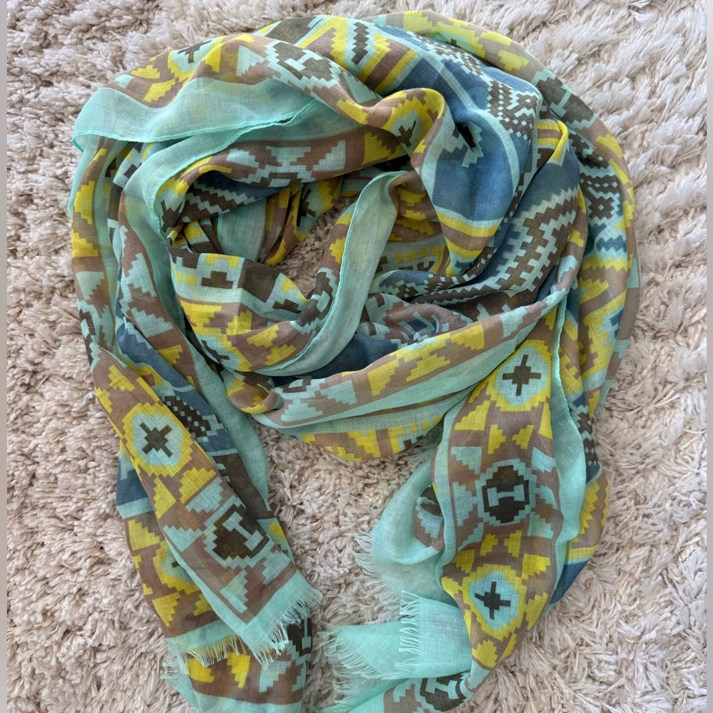 ALDO Geometric Patterned Scarf